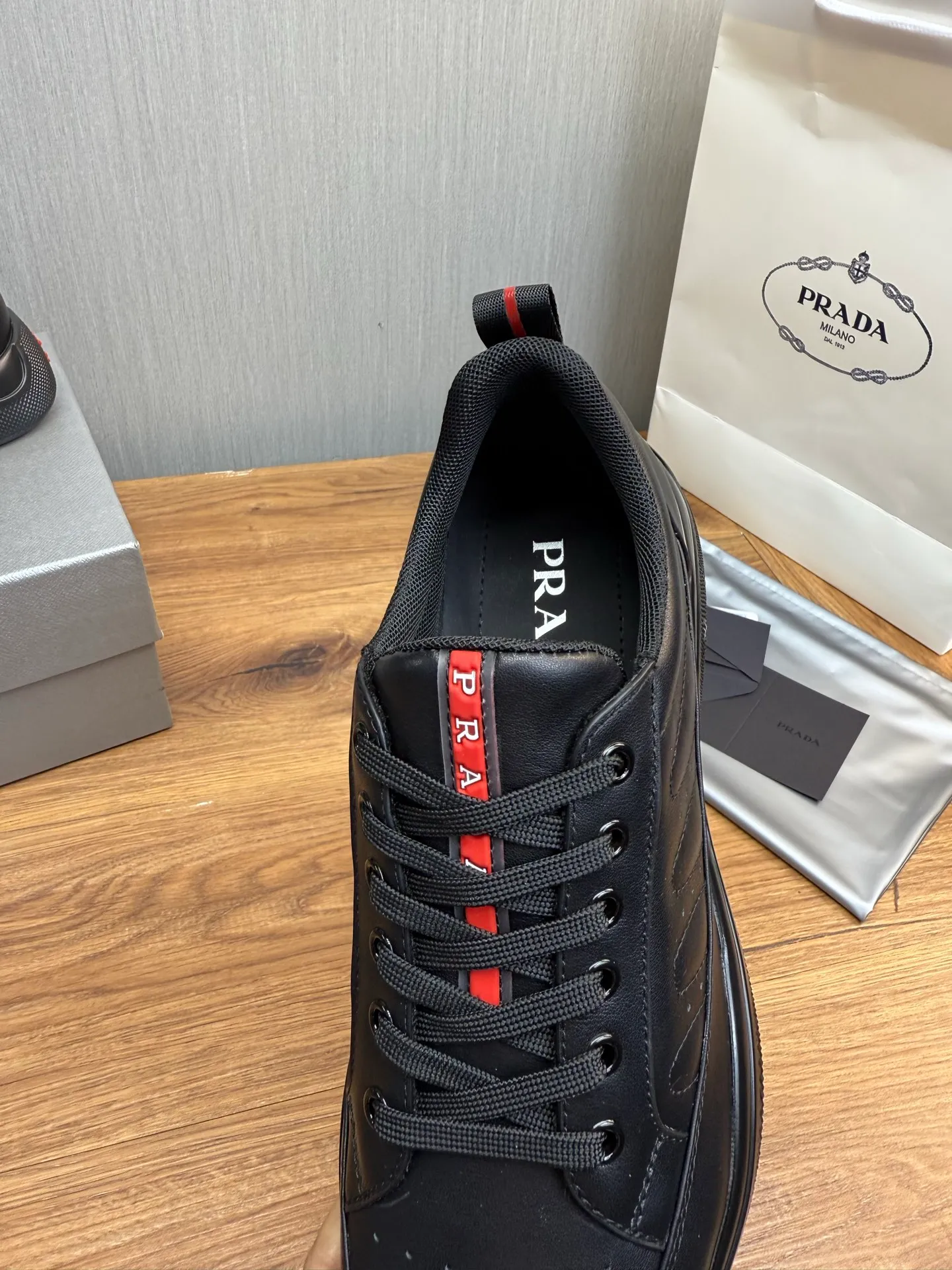 Men's shoes 580💰 [PRADA] Men's shoes are popular in the counter, official website synchronization, 1 high-quality shipment ✔️Original cowhide + cowhide lining, 1🆚1 replica, original sole, 38-45 (45 customized, non-refundable)